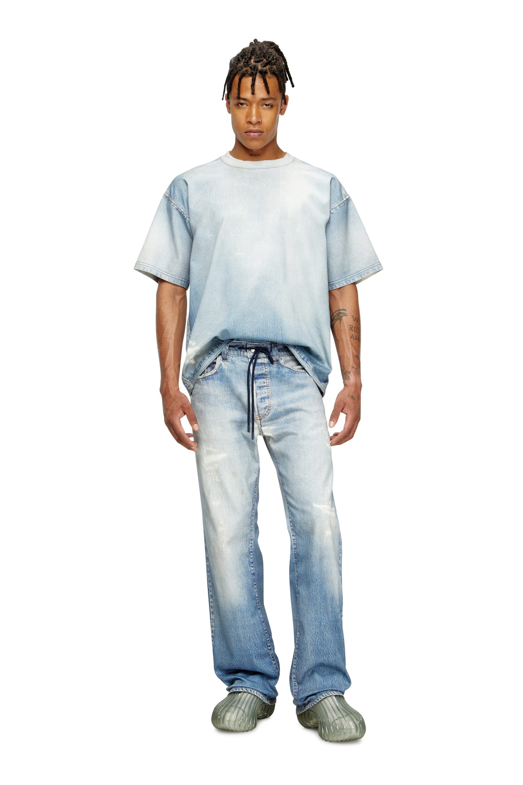 Diesel Melissa Quantum Sneakers X (P01607PS916H7589 https://nl.diesel.com/en/sneakers/melissa-quantum-sneakers-x-grey/P01607PS916H7589.htm)