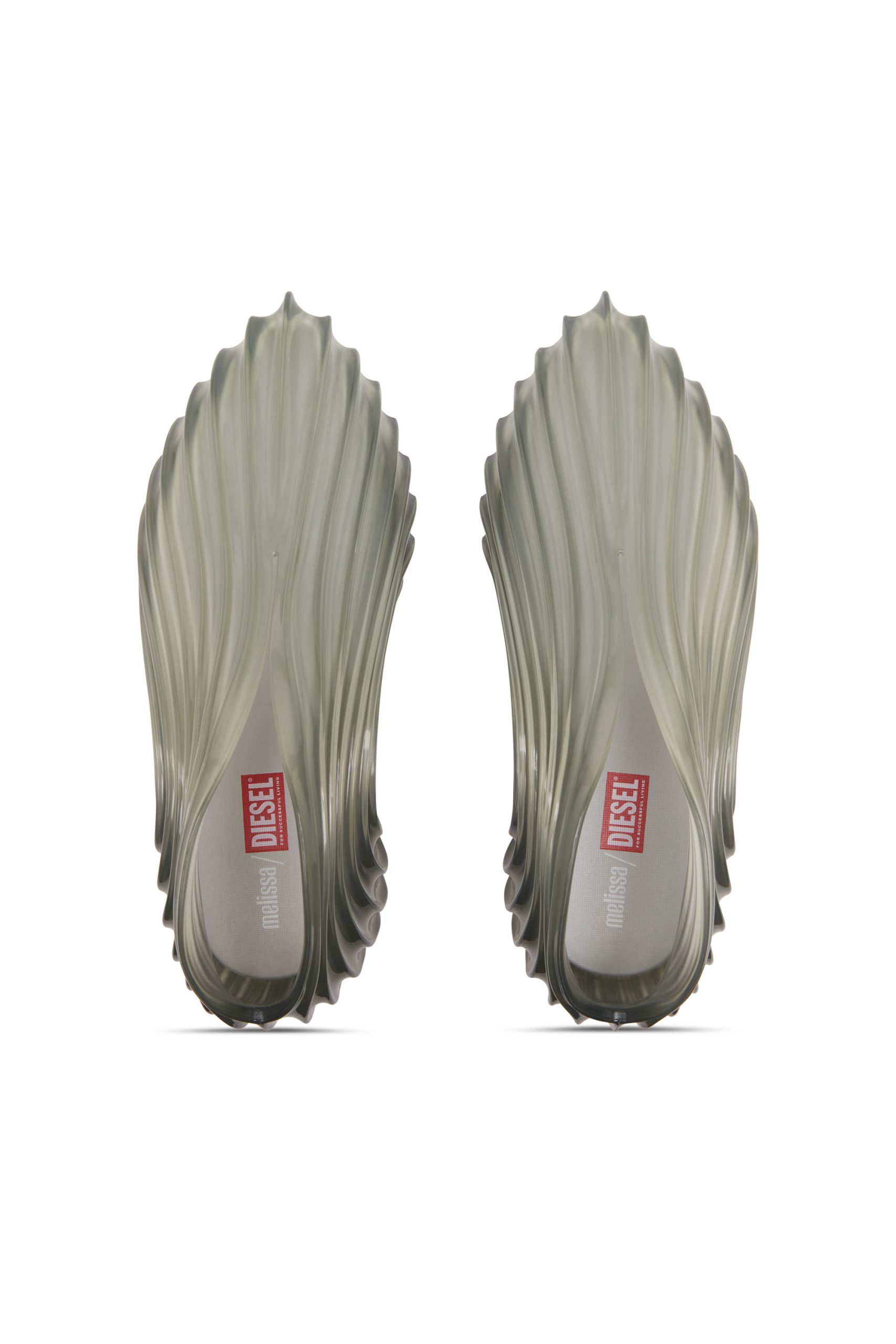 Diesel Melissa Quantum Sneakers X (P01607PS916H7589 https://nl.diesel.com/en/sneakers/melissa-quantum-sneakers-x-grey/P01607PS916H7589.htm)