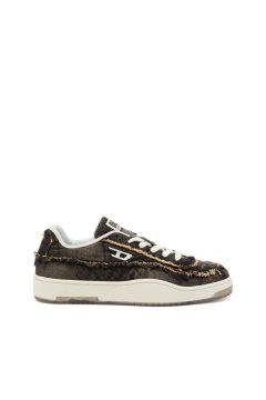 Diesel S-tracker-d Low (Y03608P0485T8013 https://nl.diesel.com/en/sneakers/s-tracker-d-low-black/Y03608P0485T8013.htm)