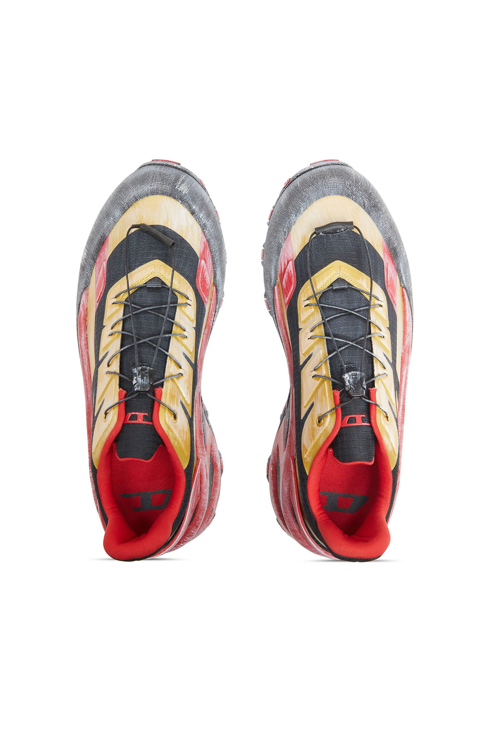 Diesel D-cage Runner (Y03444P7492HB197 https://nl.diesel.com/en/sneakers/d-cage-runner-multicolor/Y03444P7492HB197.htm)