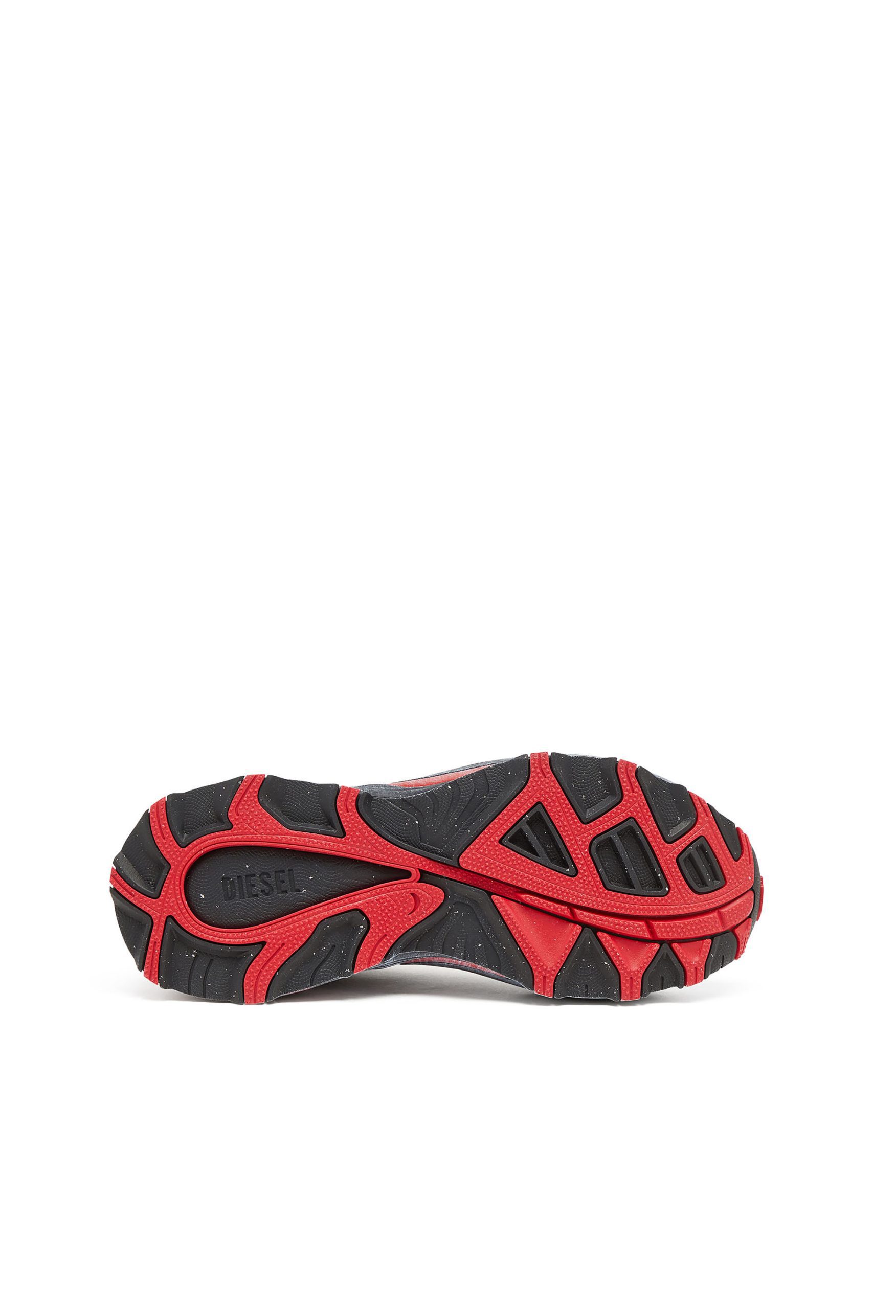 Diesel D-cage Runner (Y03444P7492HB197 https://nl.diesel.com/en/sneakers/d-cage-runner-multicolor/Y03444P7492HB197.htm)