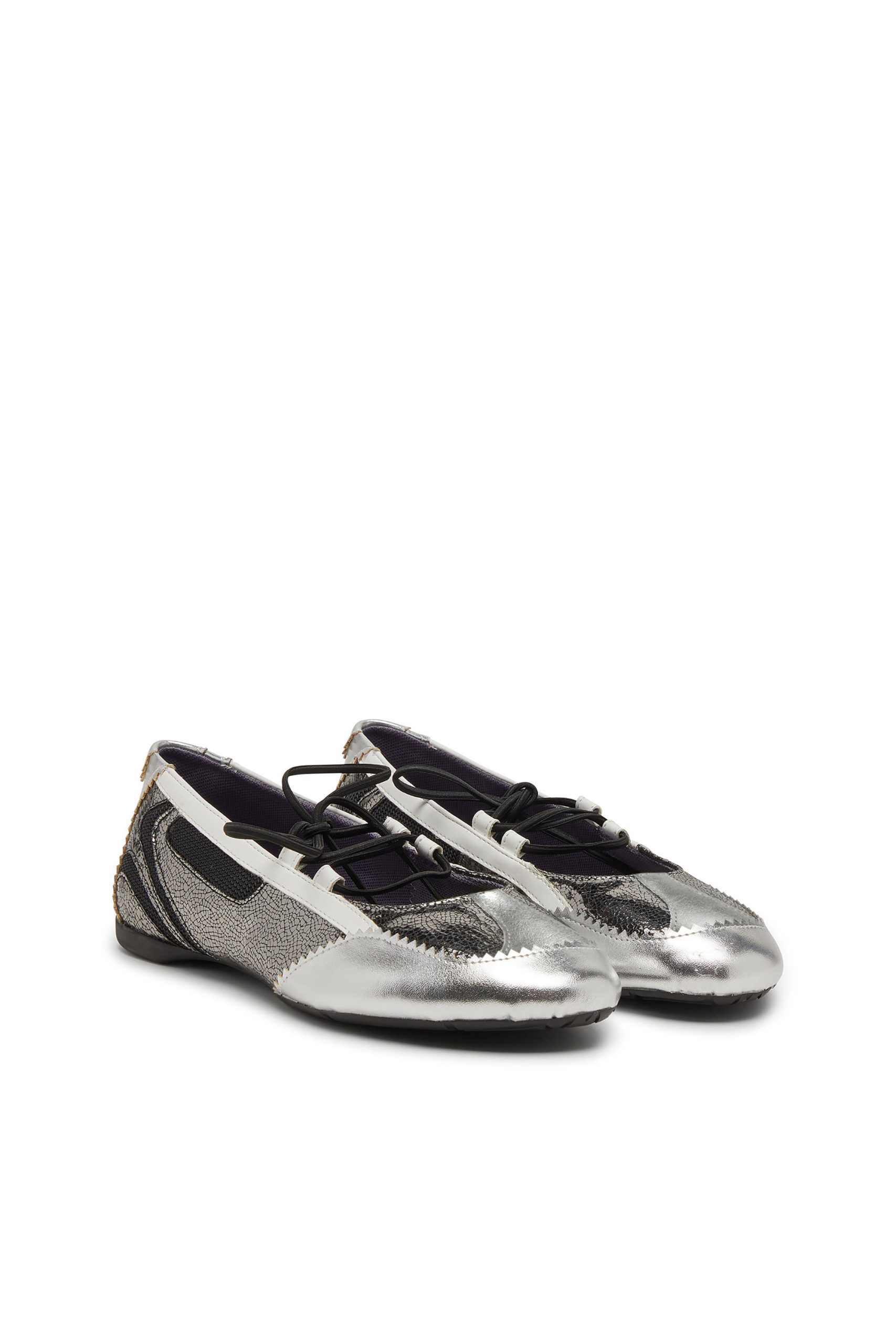 Diesel D-mile Ballerina Lace Up W (Y03856P7472H7591 https://nl.diesel.com/en/flats/d-mile-ballerina-lace-up-w-silver/Y03856P7472H7591.htm)