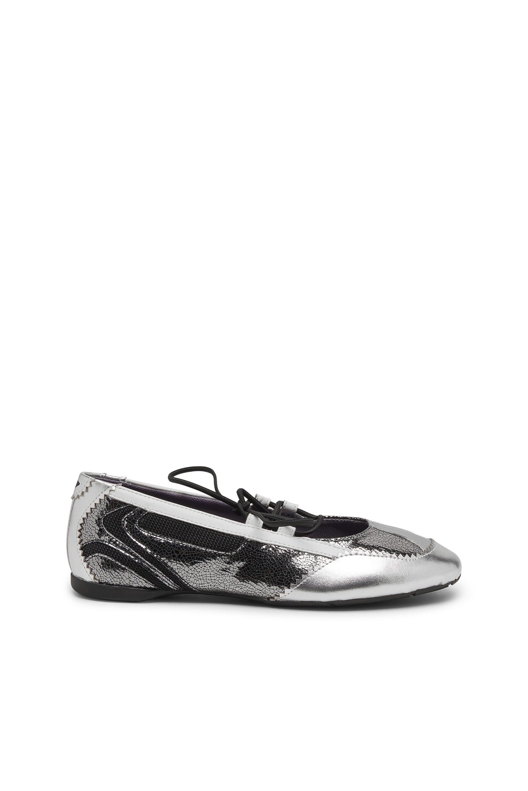 Diesel D-mile Ballerina Lace Up W (Y03856P7472H7591 https://nl.diesel.com/en/flats/d-mile-ballerina-lace-up-w-silver/Y03856P7472H7591.htm)