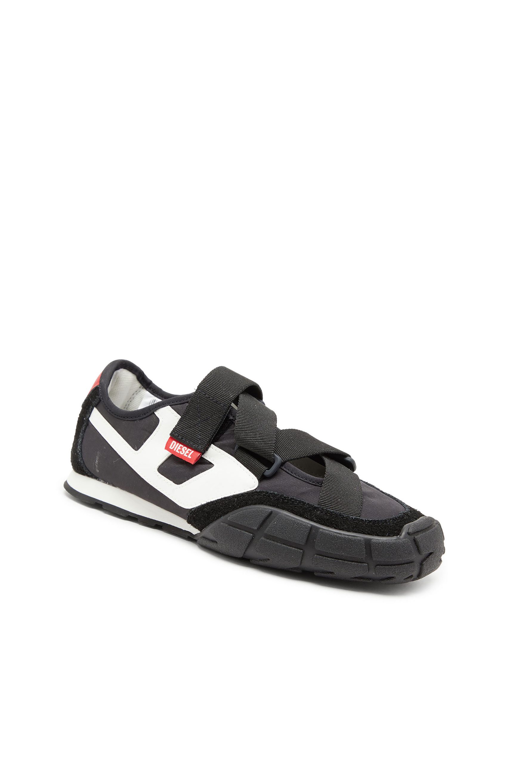 Diesel S-pagodha Slip-on W (Y03732P8404HA931 https://nl.diesel.com/en/sneakers/s-pagodha-slip-on-w-black/Y03732P8404HA931.htm)