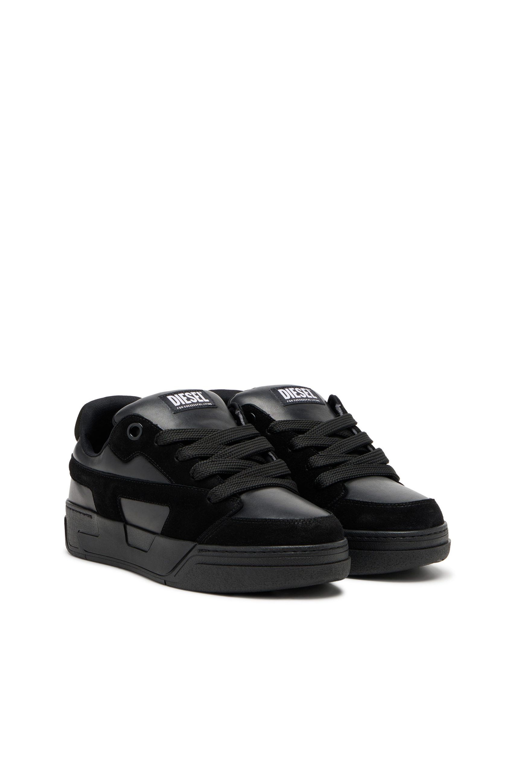 Diesel S-d-ollie Low (Y03796P7476T8013 https://nl.diesel.com/en/sneakers/s-d-ollie-low-black/Y03796P7476T8013.htm)