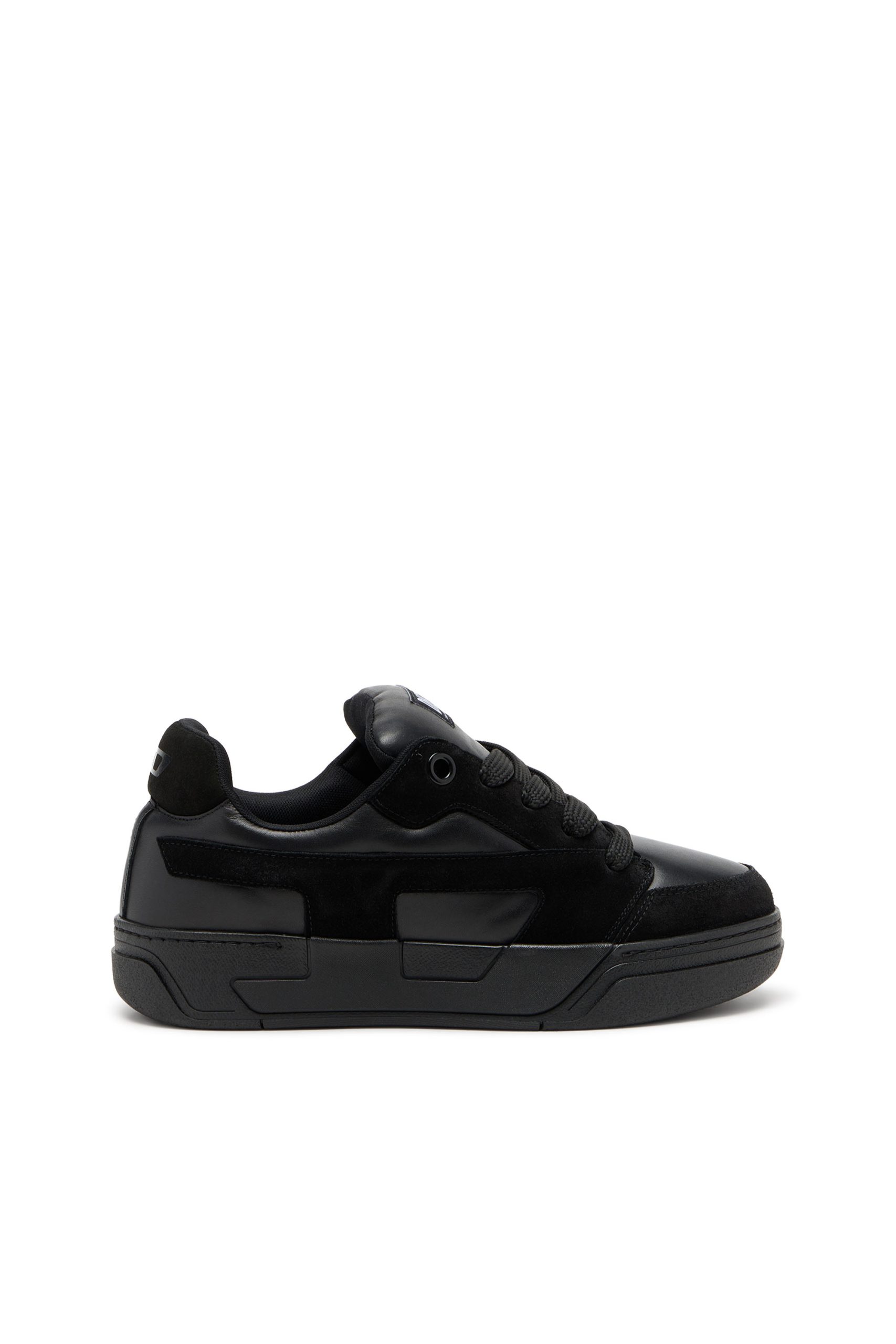 Diesel S-d-ollie Low (Y03796P7476T8013 https://nl.diesel.com/en/sneakers/s-d-ollie-low-black/Y03796P7476T8013.htm)