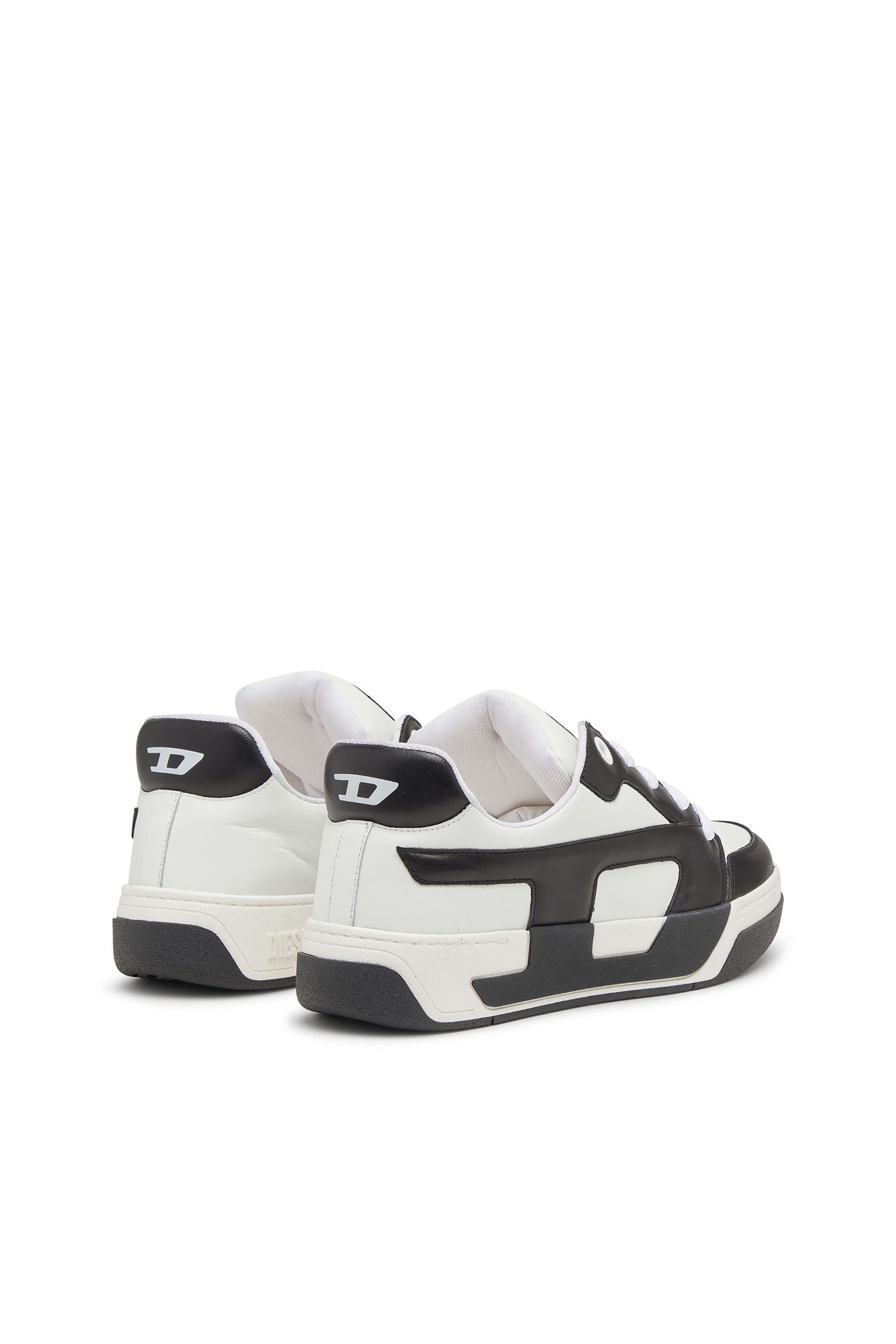 Diesel S-d-ollie Low (Y03796P7483H1527 https://nl.diesel.com/en/sneakers/s-d-ollie-low-white/Y03796P7483H1527.htm)