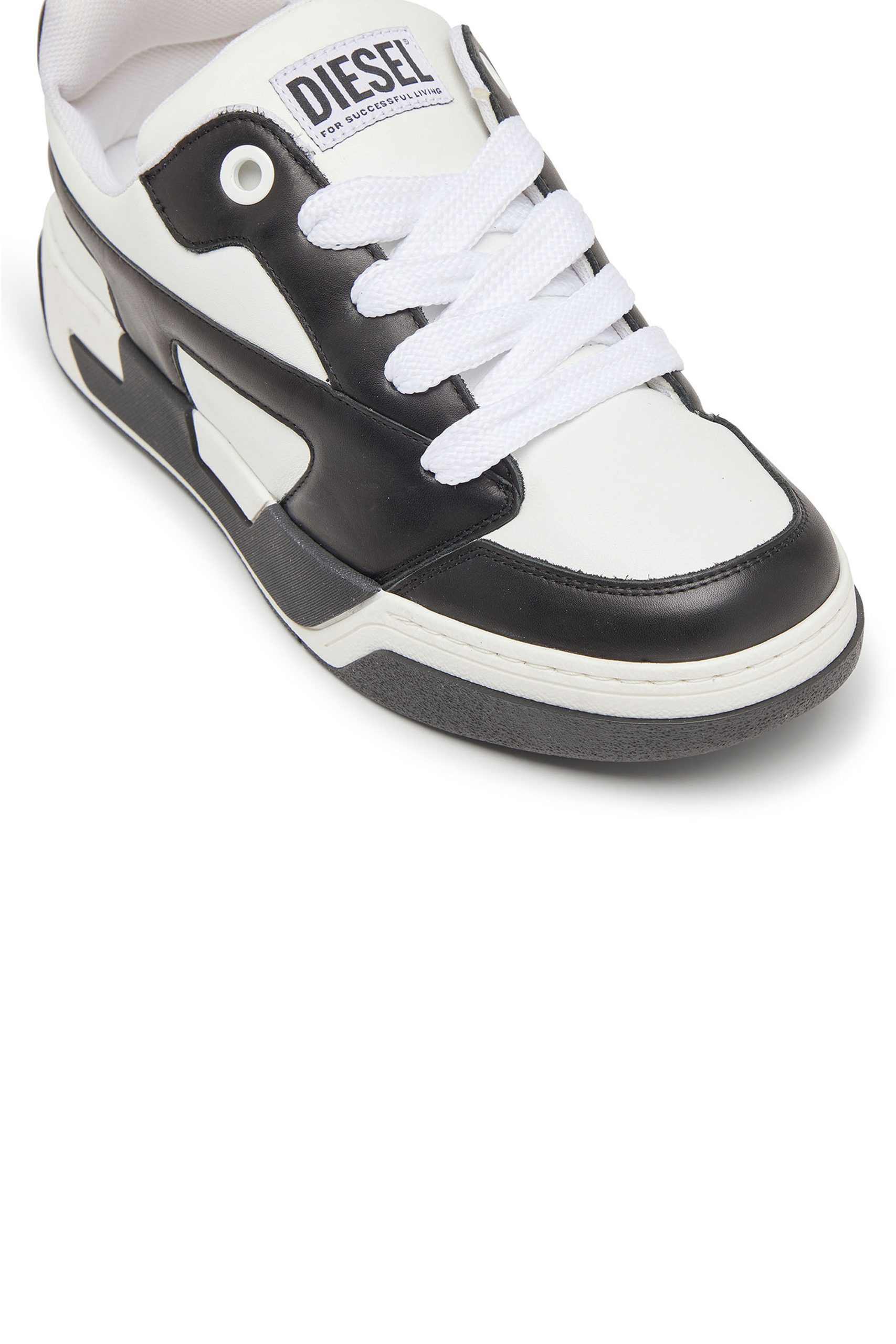 Diesel S-d-ollie Low (Y03796P7483H1527 https://nl.diesel.com/en/sneakers/s-d-ollie-low-white/Y03796P7483H1527.htm)