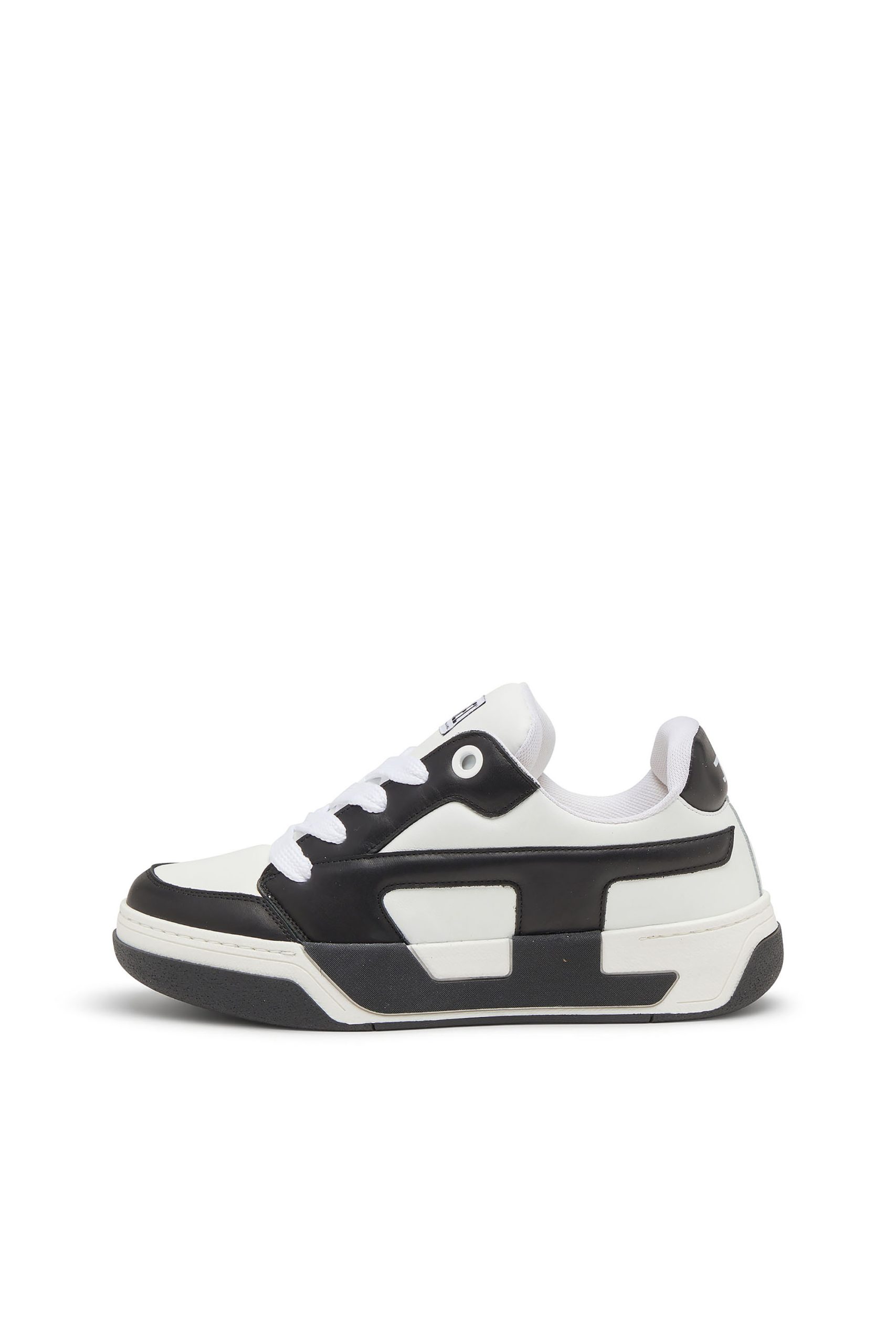 Diesel S-d-ollie Low (Y03796P7483H1527 https://nl.diesel.com/en/sneakers/s-d-ollie-low-white/Y03796P7483H1527.htm)