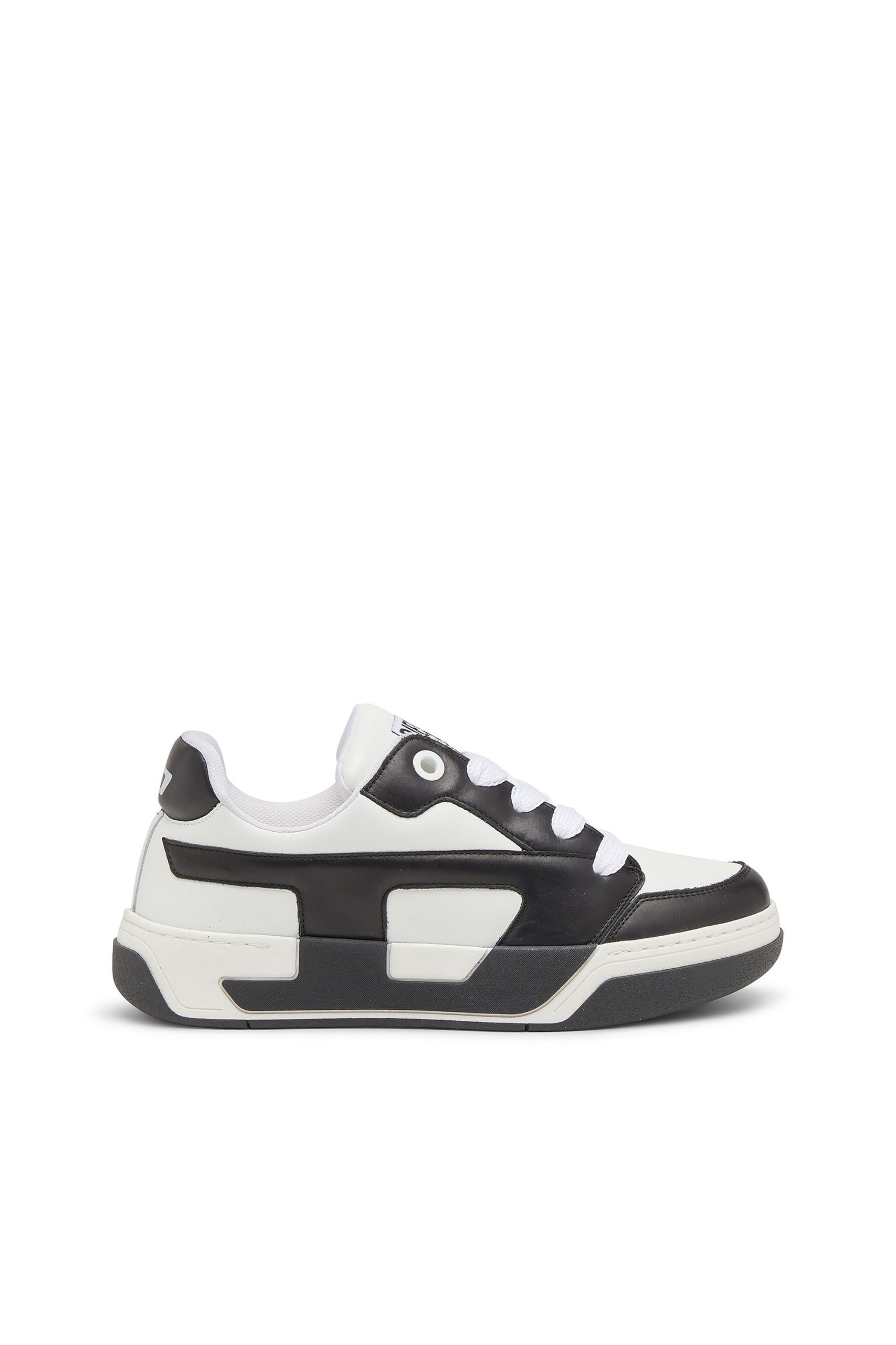 Diesel S-d-ollie Low (Y03796P7483H1527 https://nl.diesel.com/en/sneakers/s-d-ollie-low-white/Y03796P7483H1527.htm)