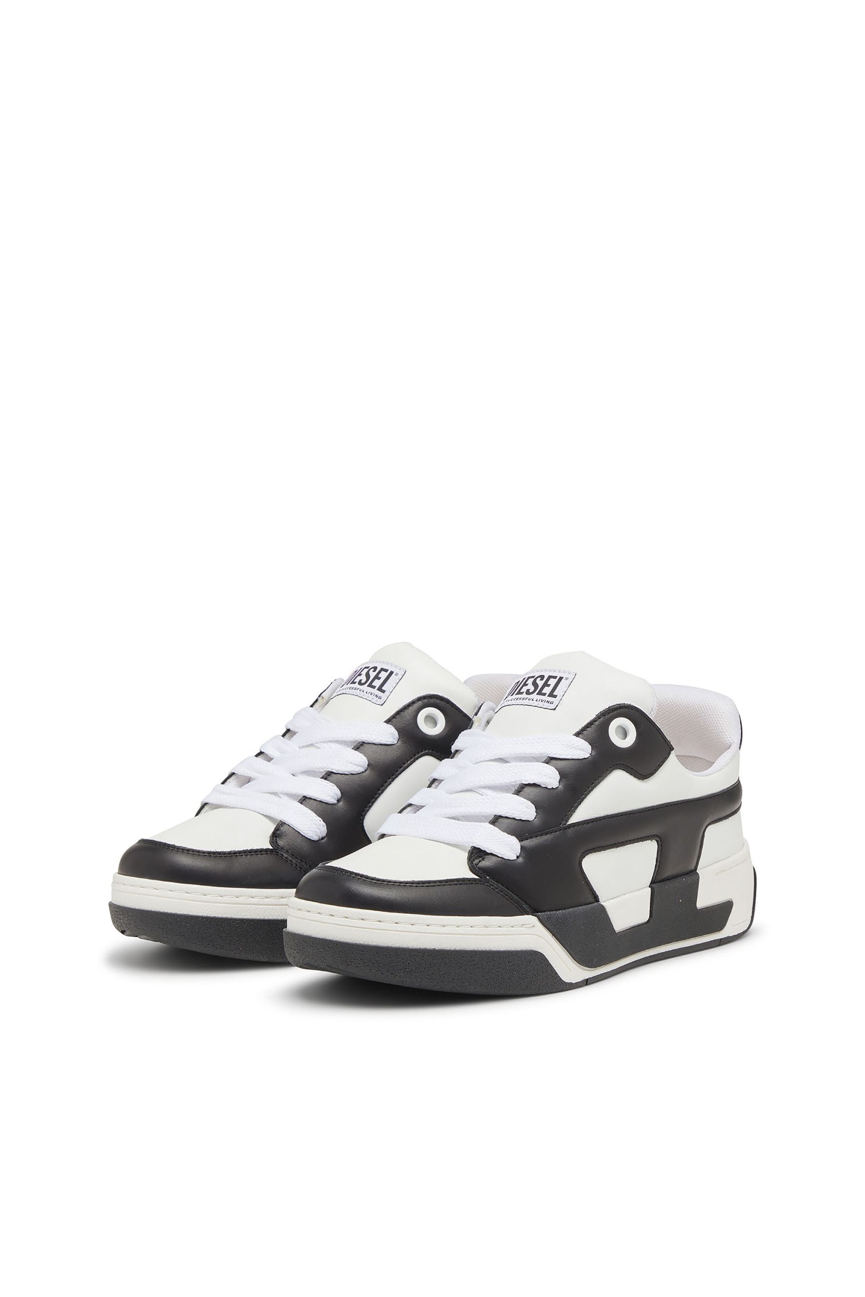 Diesel S-d-ollie Low (Y03796P7483H1527 https://nl.diesel.com/en/sneakers/s-d-ollie-low-white/Y03796P7483H1527.htm)