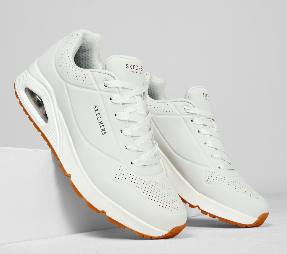 Skechers UNO – Stand On Air – Wit (52458-WHT)